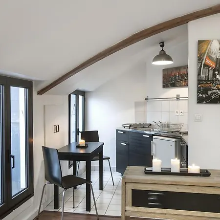 Apartament Sous Les Toits De Montmartre Paryż