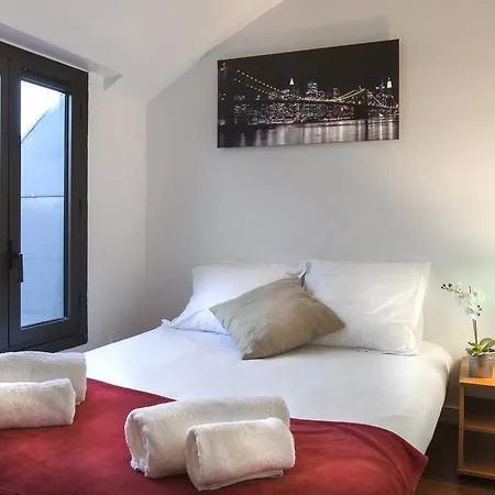 Sous Les Toits De Montmartre Appartement Parijs